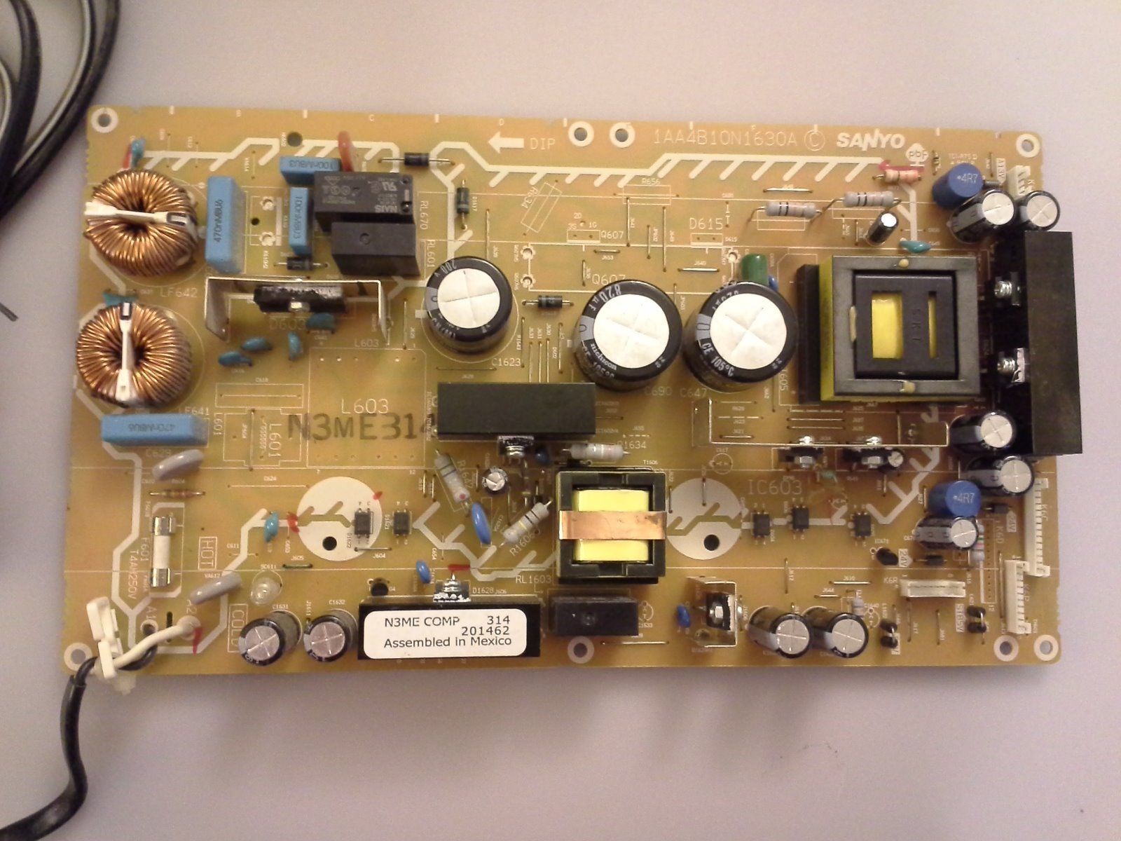 Sanyo DP32746 Power Supply Board 1AA4B10N1630A N3HF