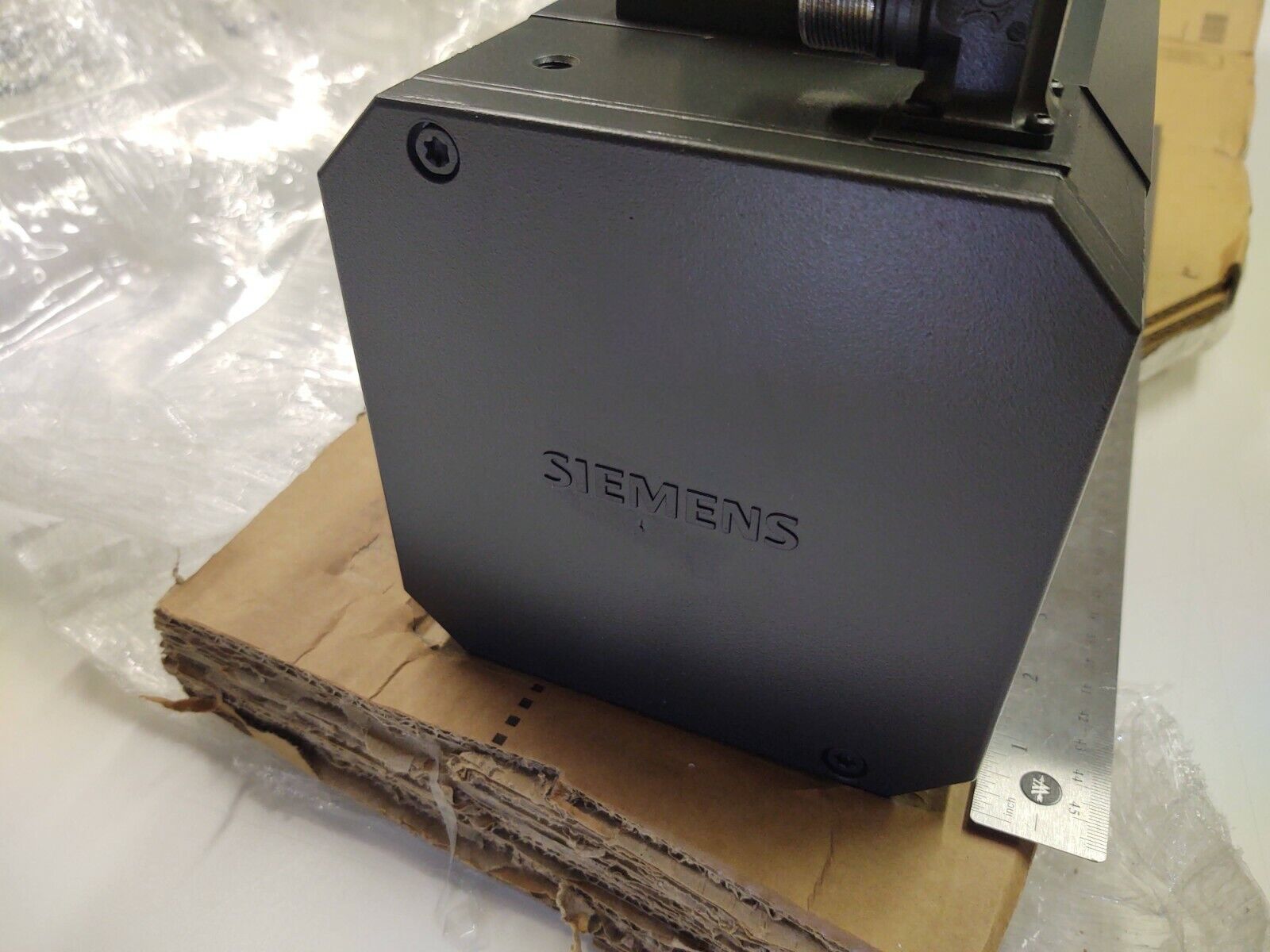 Neu SIMENS 1FT-6084-8AH71-4AH1 S Synchron Servomotor 4500RPM Encoder I-2048