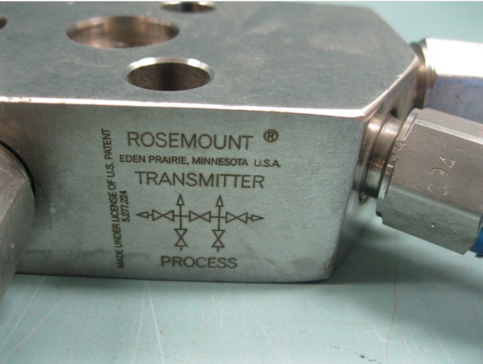 Emerson Rosemount C305131124-000 Koplanar-Verteilertransmitter mit 5 Ventilen