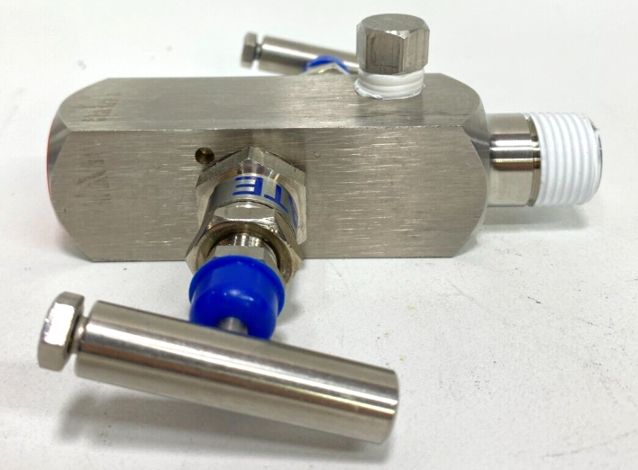 Rosemount C306101126-0000 Messgerät/Transmitter-Verteiler 1/2\" NPT 10.000 PSI 316SS