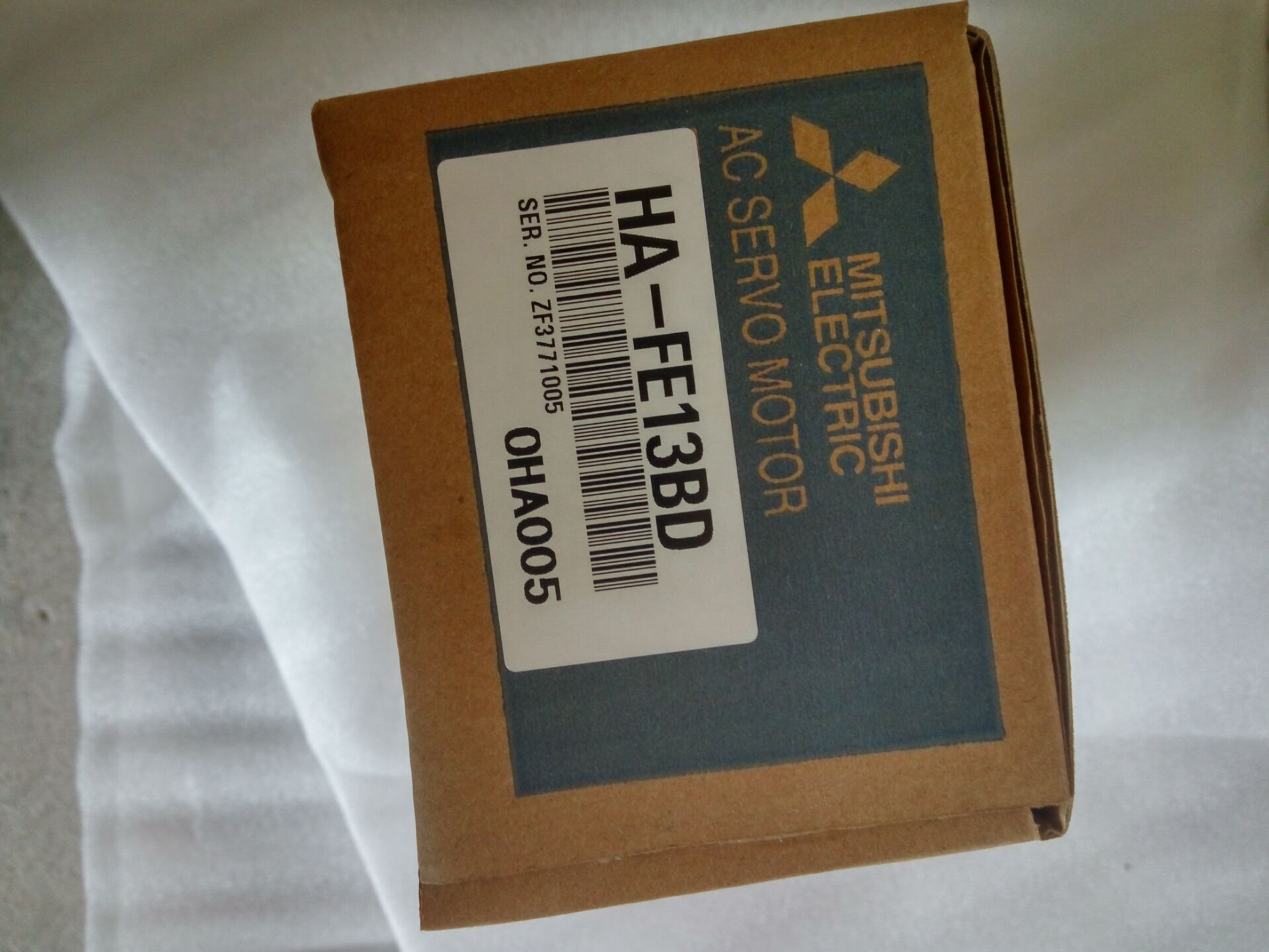 MARKE NEU MITSUBISHI SERVOMOTOR HA-FE13BD HAFE13BD