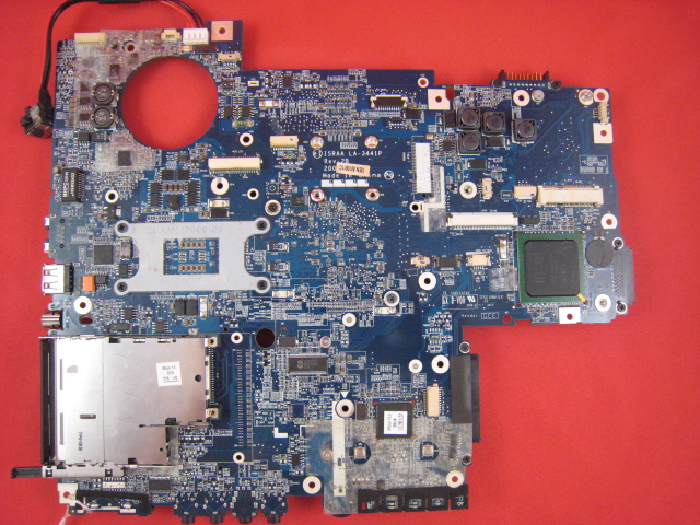 TOSHIBA X205 P205 MOTHERBOARD K000057560 LA-3441P 965