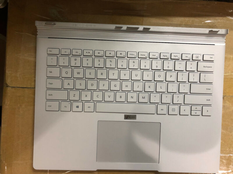 Microsoft Surface Book Keyboard Base 1705 (1 GB NVIDIA-Grafikkarte)