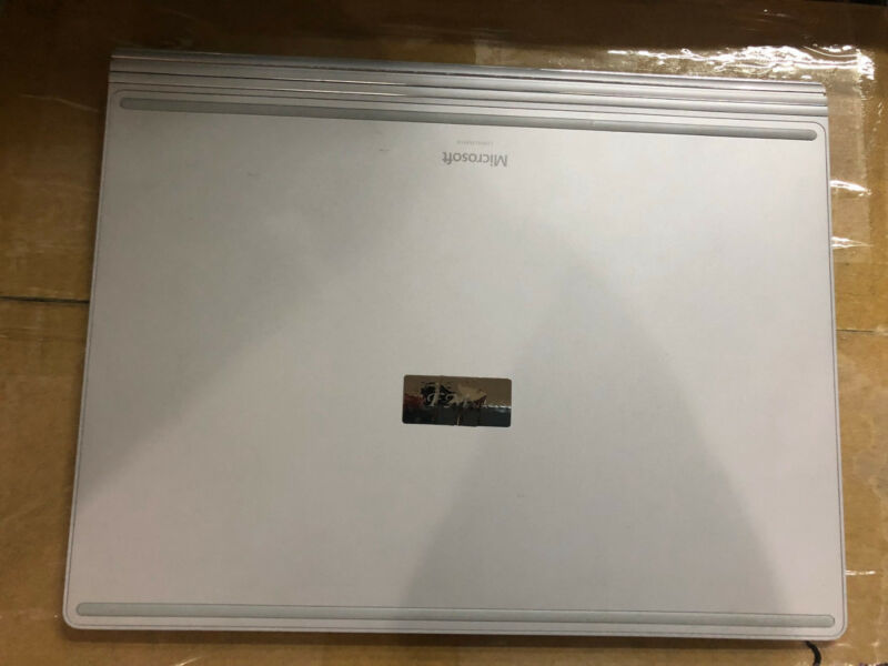 Original Microsoft Surface Book Tastatur Silber Modell 1705. NVIDIA GPU. Batterie