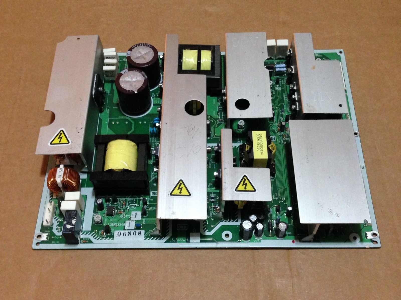 LSEP1224A1 LSJB1224-1: Hitachi HA01751 Netzteil