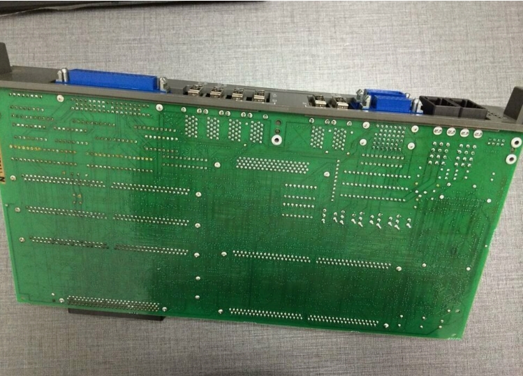 Gebrauchte Fanuc A16B-2202-0880 4-ACHSEN-LADER-STEUER-PCB-Platine