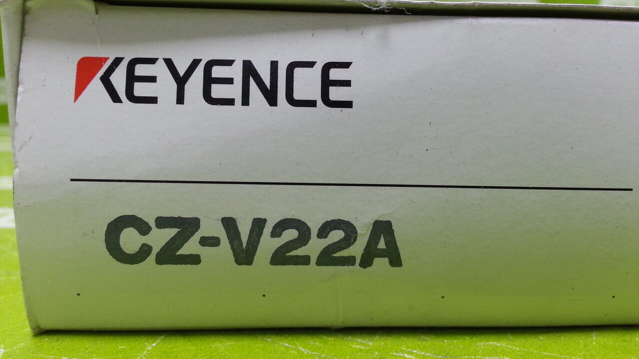 Neue keyence Color Marker Verstärker Sensor CZ-V22A EIN Jahr Garantie