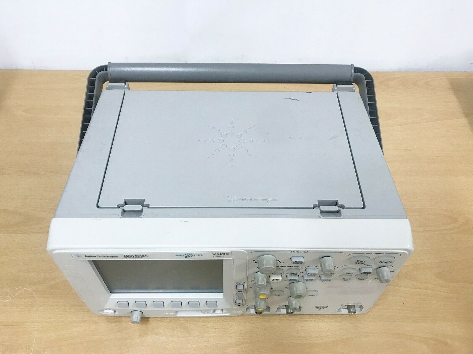 Agilent MSO6012A Mixed Signal Oszilloskop 100 MHz 2 GSa/s MSO