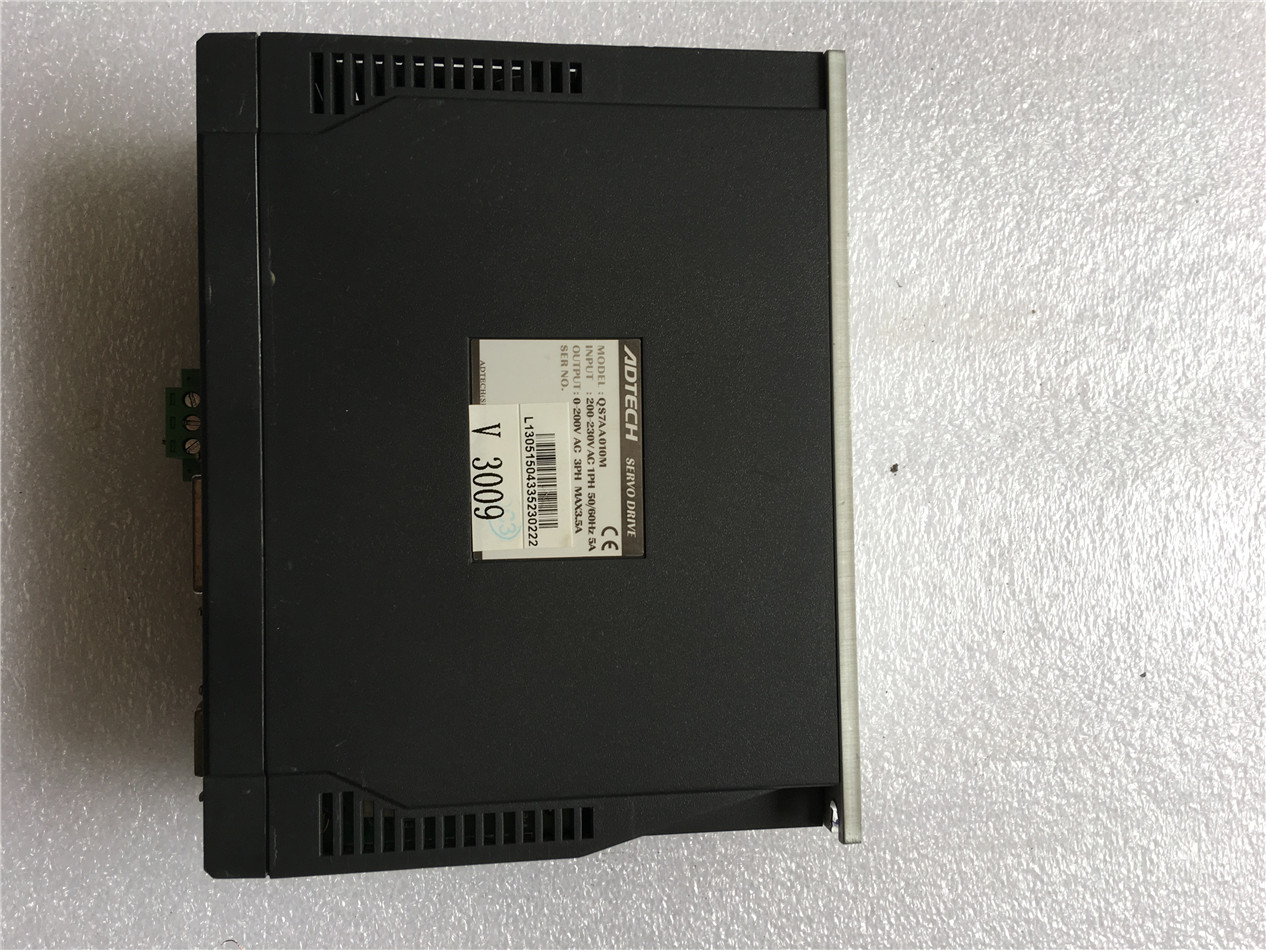Adtech Servomotortreiber QS7AA010M 5A 200V 50 / 60Hz