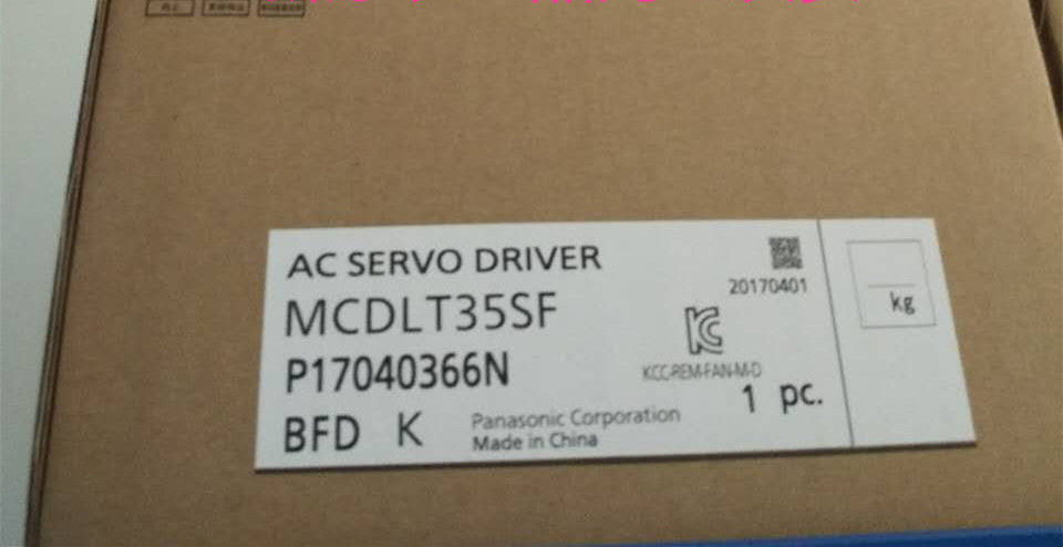 MSMF082L1U2M+MCDLT35SF AC Servo motor drive kits 80mm 750w 3000rpm 2.4Nm