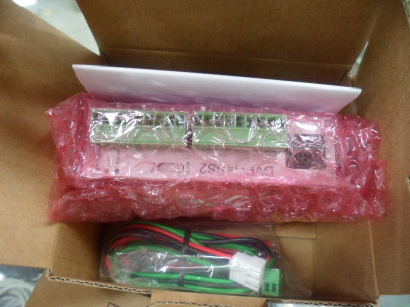 DVP14SS211R Delta SS2 Series Standard PLC DI 8 DO 6 Relay 24VDC new in b