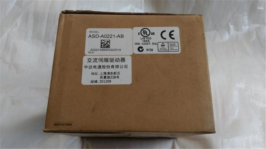 ECMA-C30602ES+ASD-A0221-AB Delta 200W 3000RPM 0.64N. M AC Servomotor Antrieb