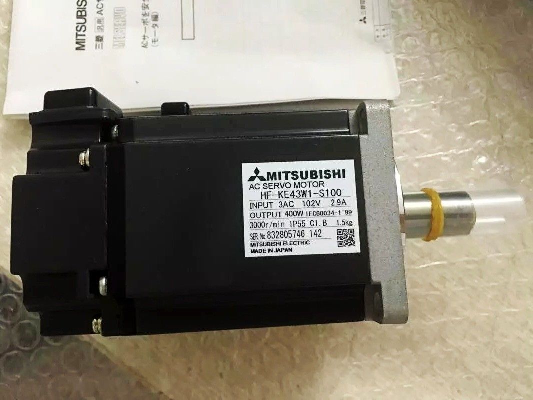 NEU mitsubishi Servomotor HF-KE43W1-S100 im Gehäuse HFKE43W1S100