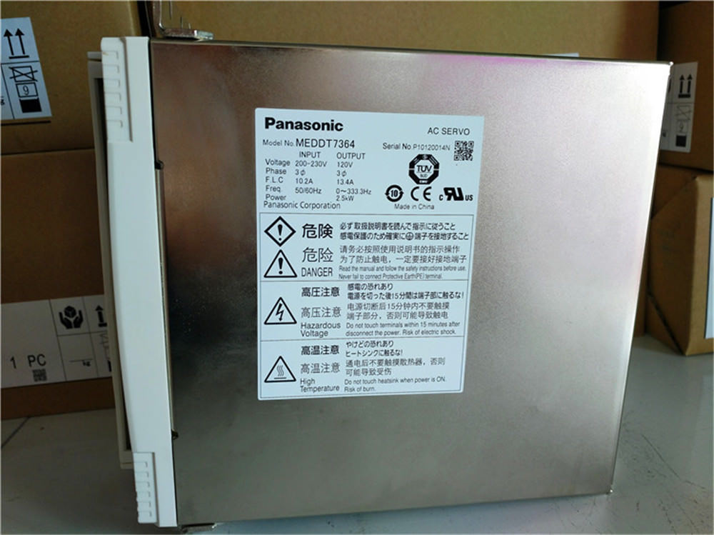 NEUER PANASONIC AC-Servoantrieb MEDHT7364 im Karton