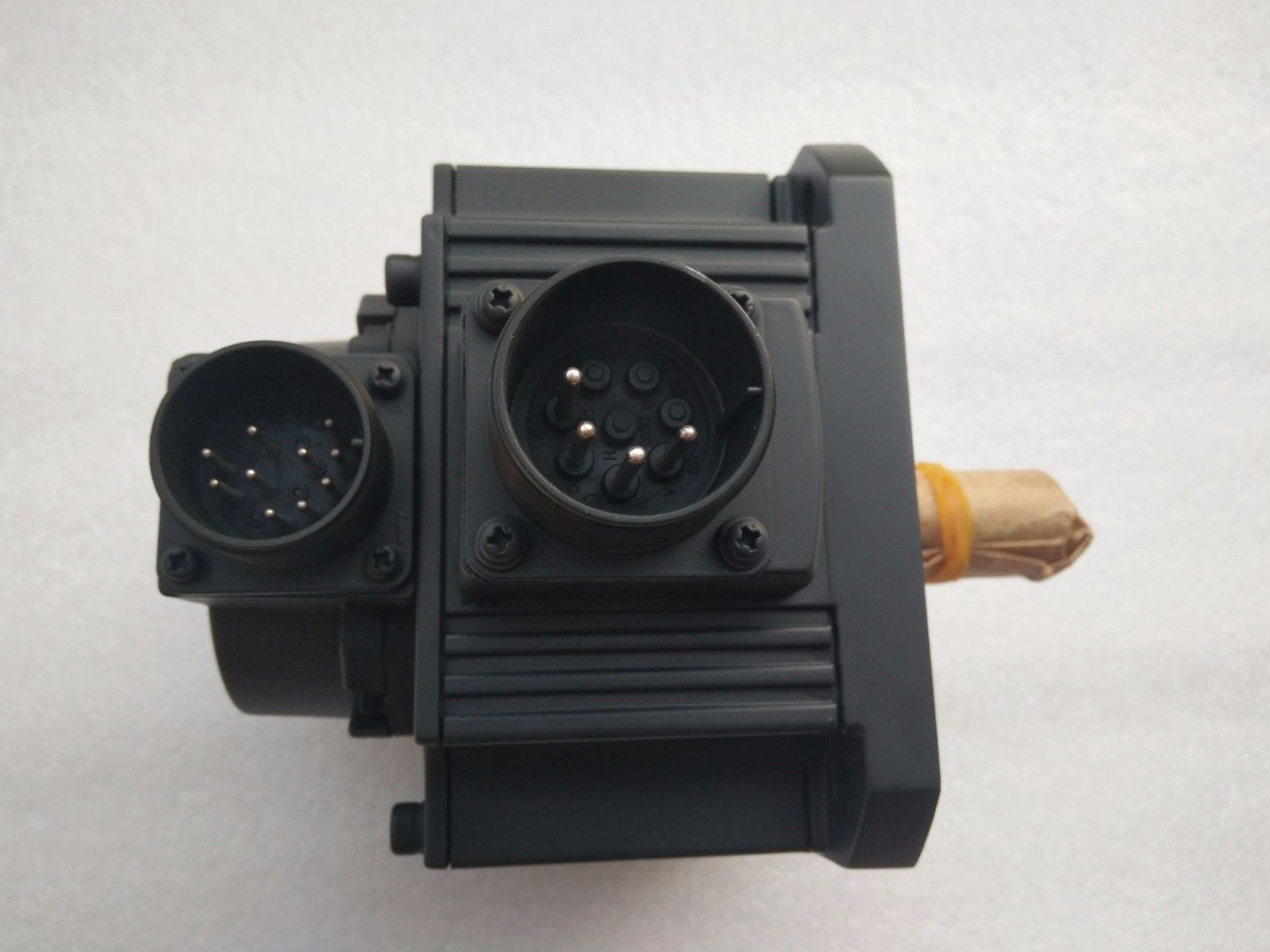 NEW&ORIGINAL MITSUBISHI SERVO MOTOR HC-SF52 HCSF52 in box