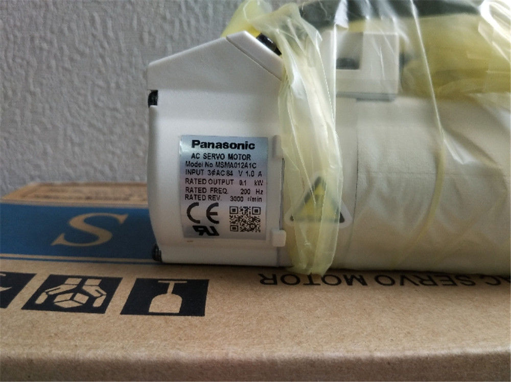 Neuer PANASONIC 0,1 kW 200 Hz 3000 U/min Servomotor MSMA012A1C