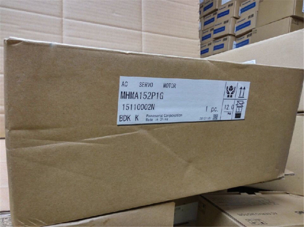 PANASONIC 2000RPM 1,5kW Inkremental 200VAC AC Servomotor MHMA152P1G