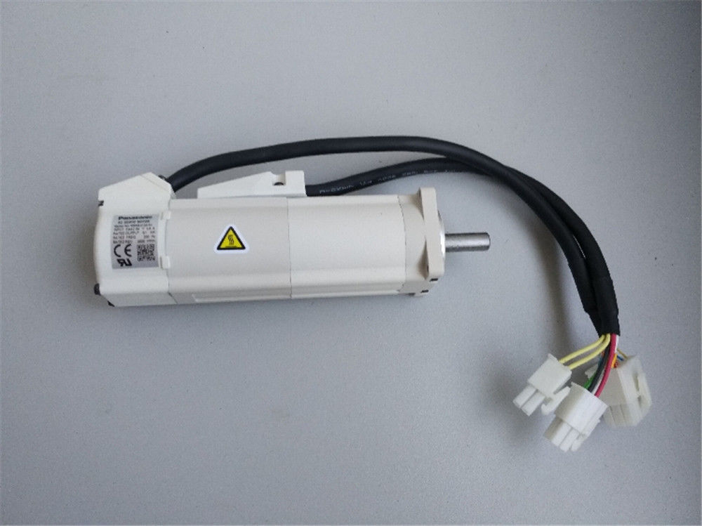 Neuer PANASONIC 100W 200V AC Servomotor MSMA012A1H