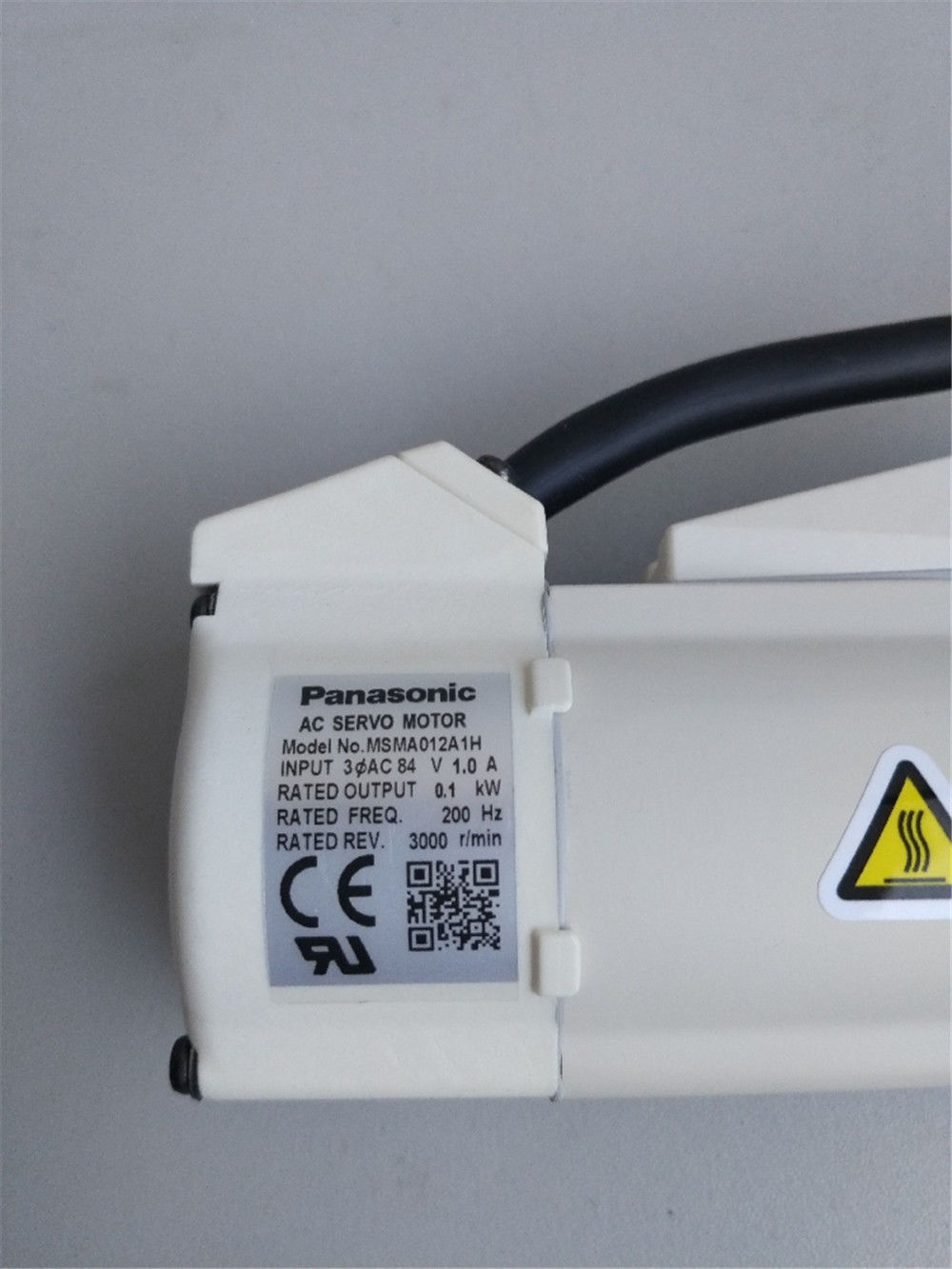 Neuer PANASONIC 100W 200V AC Servomotor MSMA012A1H