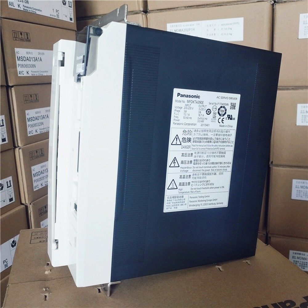 Neu Original PANASONIC AC Servoantrieb MFDKTA390E im Karton
