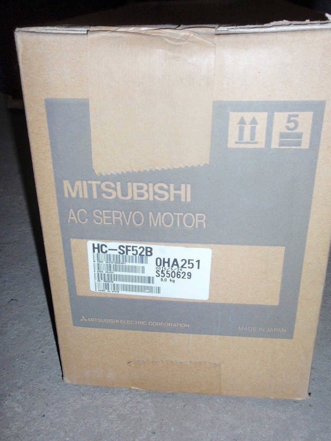 NEW&ORIGINAL Mitsubishi SERVO MOTOR HC-SF52B HCSF52B IN BOX