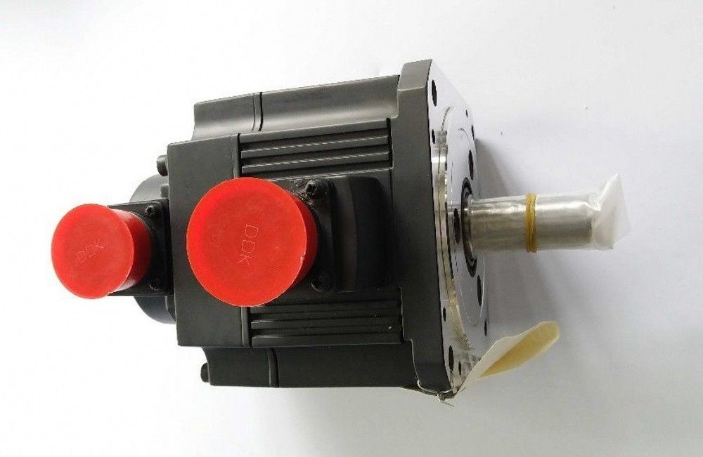 NEW&ORIGINAL Mitsubishi SERVO MOTOR HC-SF52B HCSF52B IN BOX