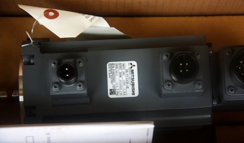 neuer Mitsubishi SERVOMOTOR HA-FF33CB-UE 300W KEY CAN-CON BRK CE/UL