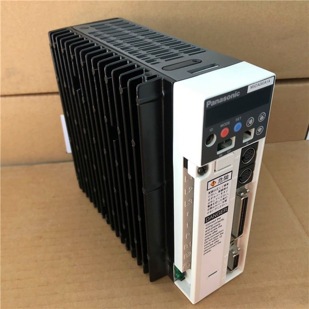 NEU Panasonic Servo Drives MSDA083A1A im Karton
