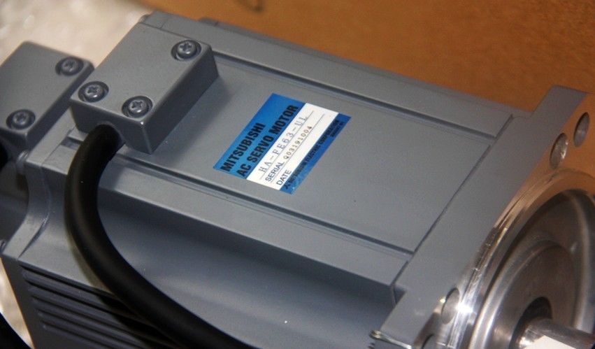 Original neuer Mitsubishi Servomotor HA-FE63-UL im Karton HAFE63UL