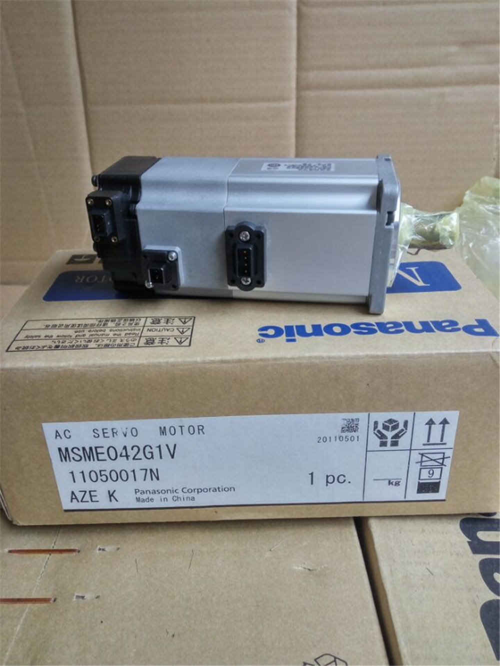 Neuer PANASONIC 400W 3000RPM AC-Servomotor MSME042G1V