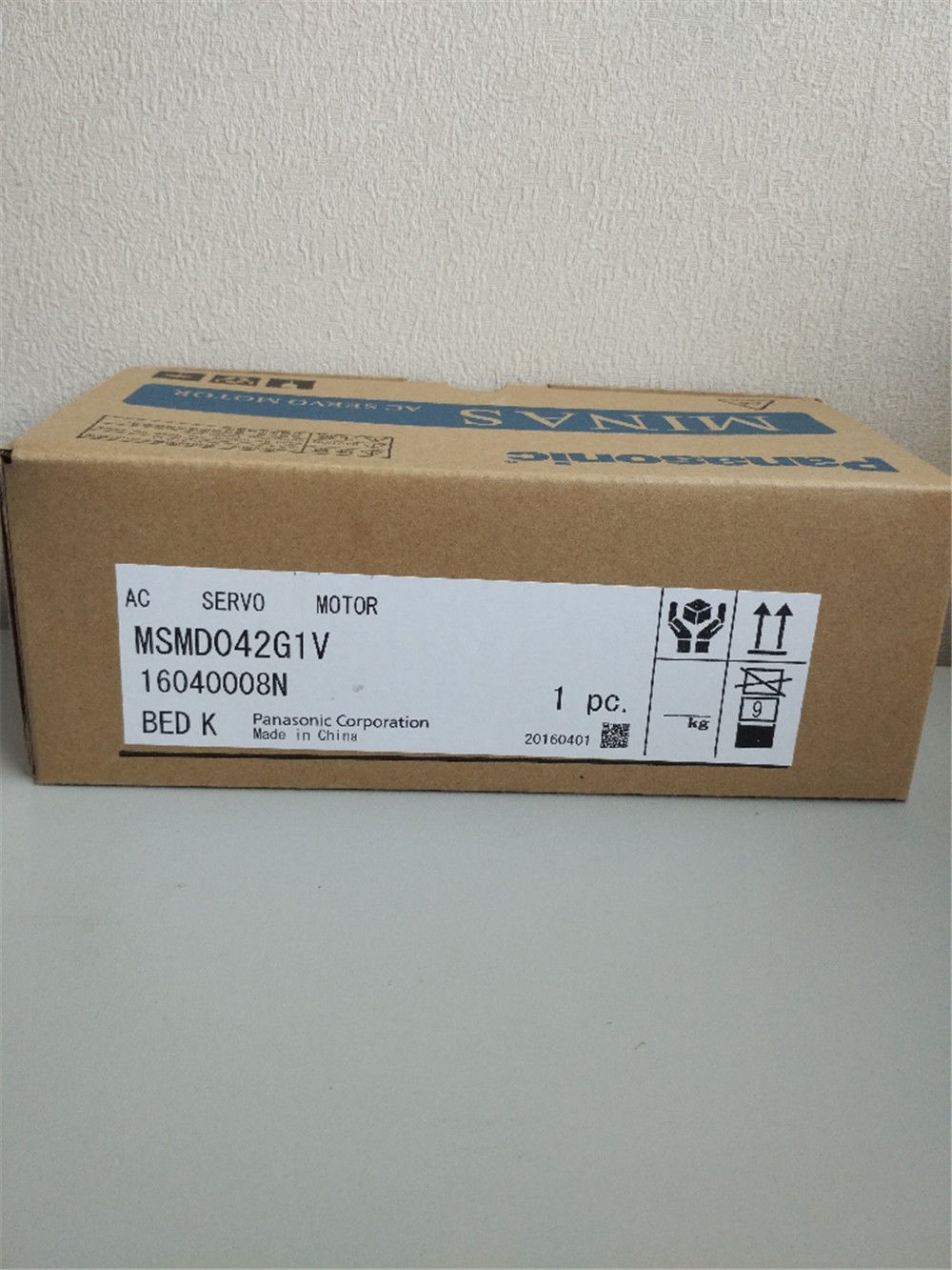NEUER PANASONIC AC-Servomotor MSMD042G1V im Karton