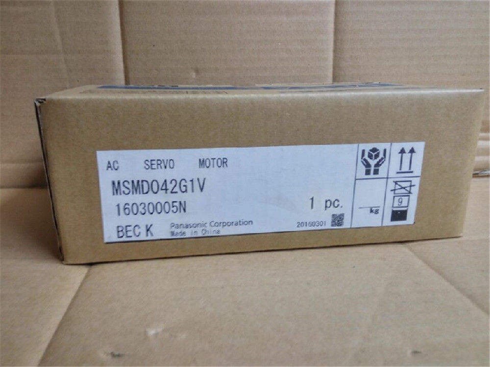 NEUER PANASONIC AC-Servomotor MSMD042G1V im Karton