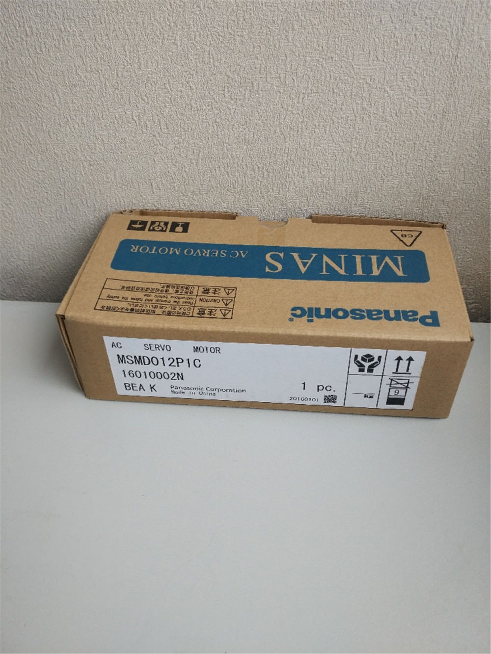 Neuer PANASONIC MINAS A4 SERIE AC-Servomotor mit geringer Trägheit MSMD012P1C