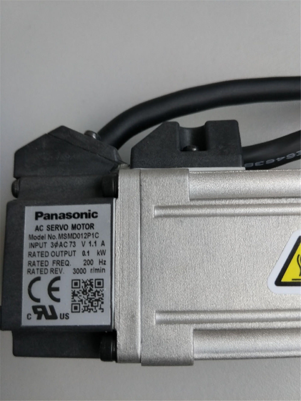 Neuer PANASONIC MINAS A4 SERIE AC-Servomotor mit geringer Trägheit MSMD012P1C