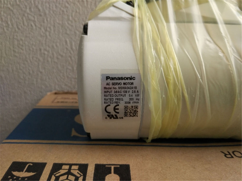 Nagelneuer PANASONIC AC Servomotor MSMA042A1B im Karton