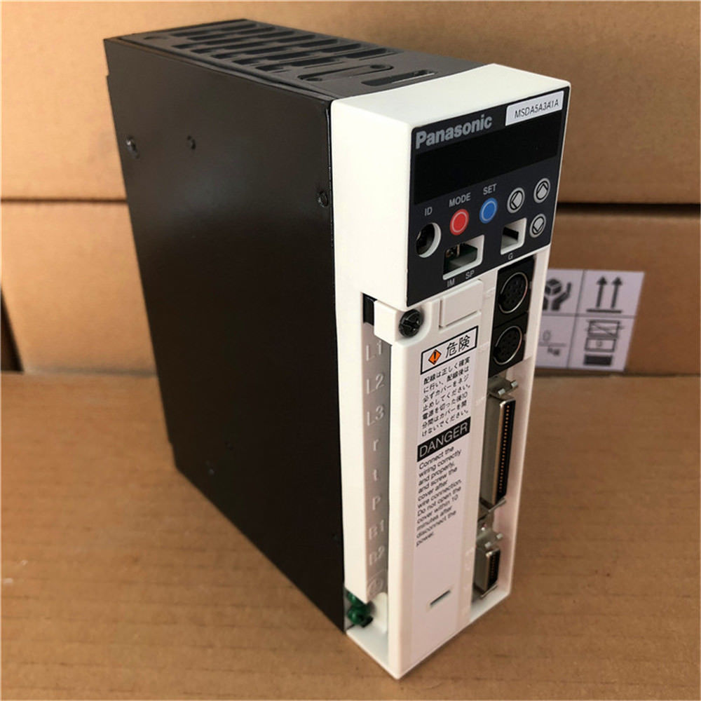 Neuer PANASONIC MINAS A-SERIES 50W AC-Servoantrieb MSDA5A3A1