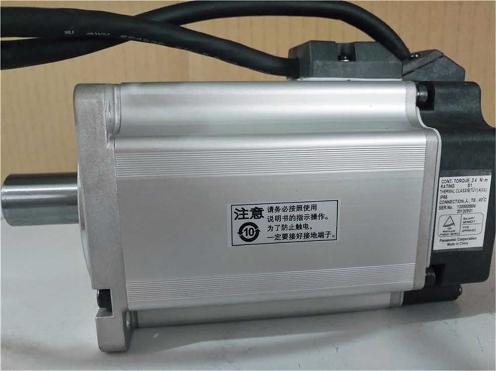 NEUER PANASONIC AC-Servomotor MHMD082G1A im Karton