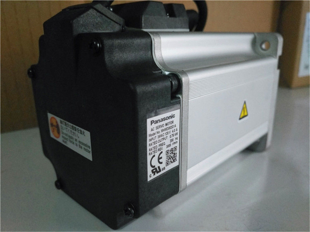 NEUER PANASONIC AC-Servomotor MHMD082G1A im Karton