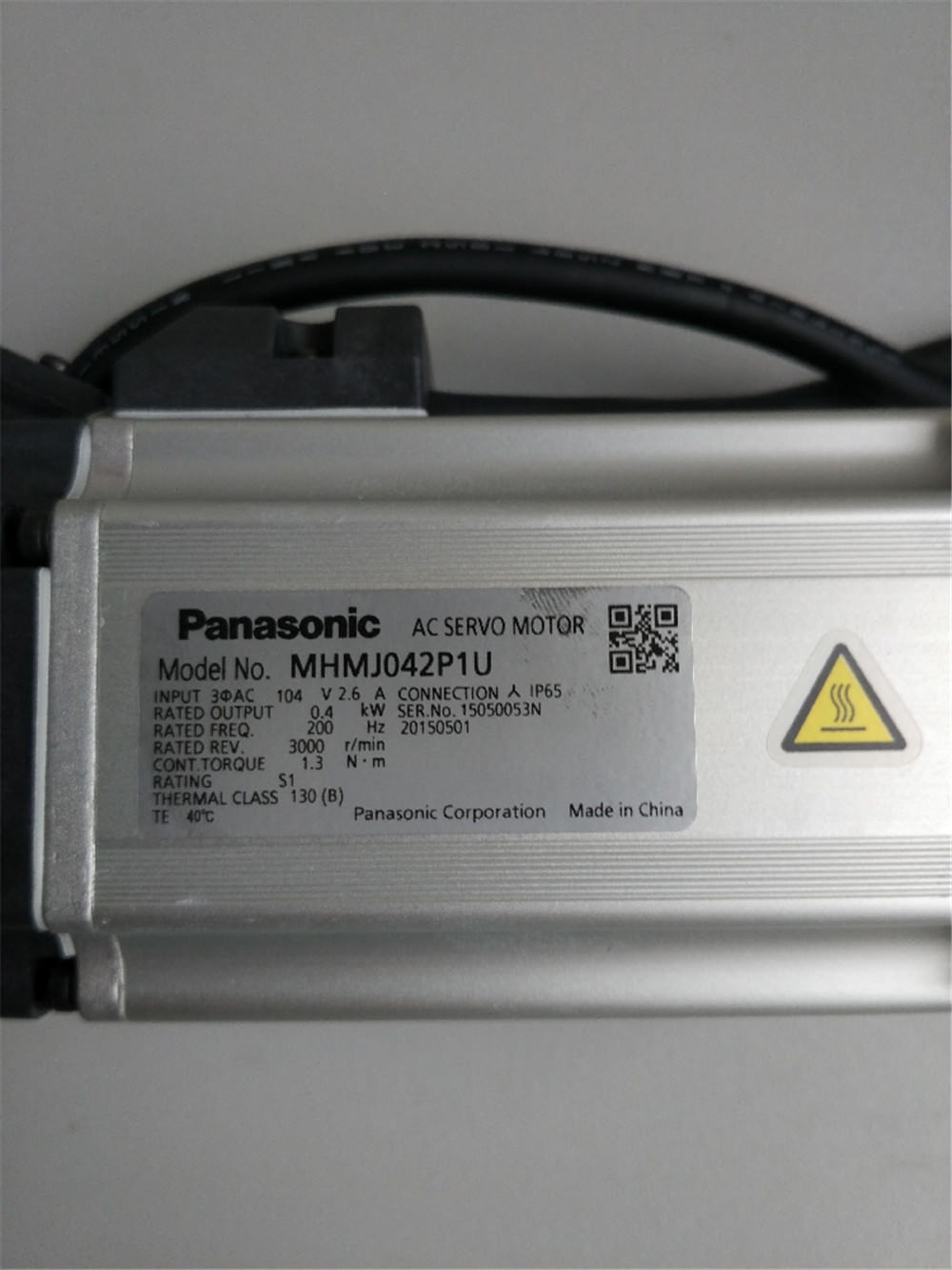 NEUER PANASONIC AC-Servomotor MHMJ042P1U im Karton