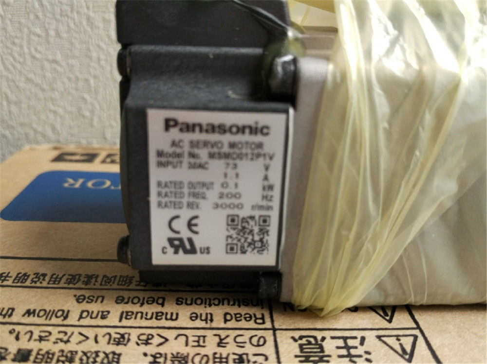 NEUER PANASONIC AC-Servomotor MSMD012P1V im Karton