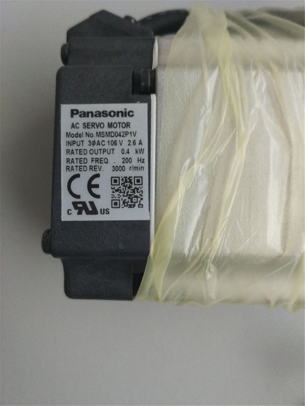 NEUER PANASONIC AC-Servomotor MSMD042P1V im Karton