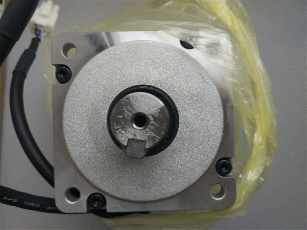 PANASONIC 750W 2500P/R AC-Servomotor MHMD082P1U