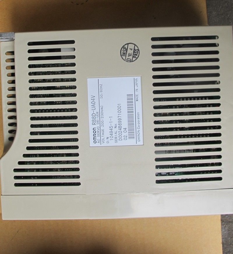 NEW&ORIGINAL AC SERVO DRIVER R88D-UA04V