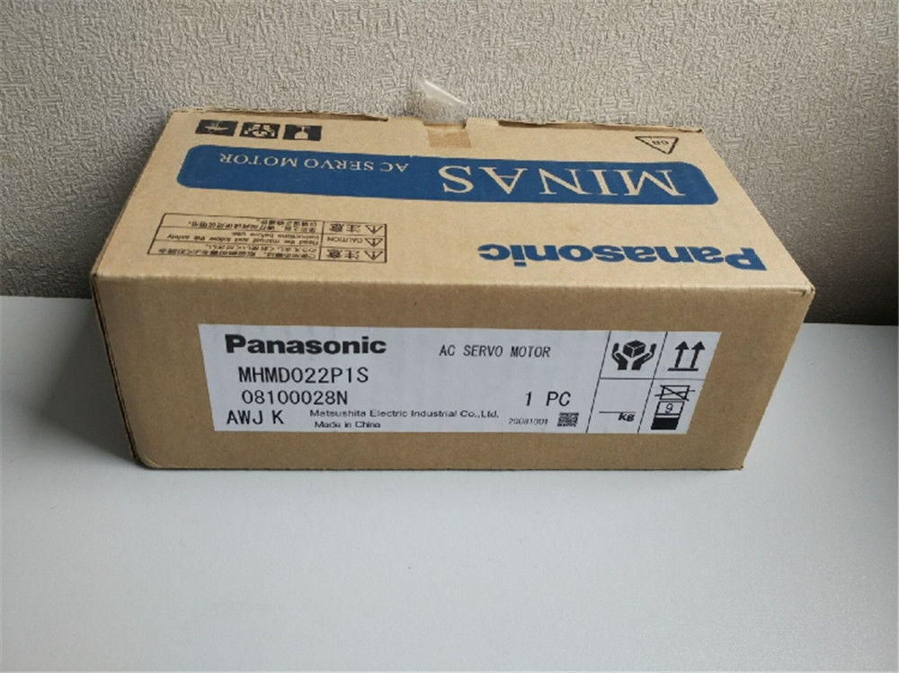 NEUER PANASONIC-Servomotor MHMD022P1S im Karton