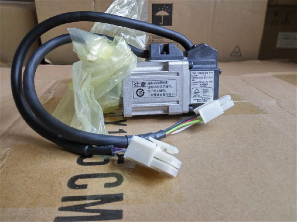 NEUER PANASONIC-Servomotor MSMD5AZG1U im Karton