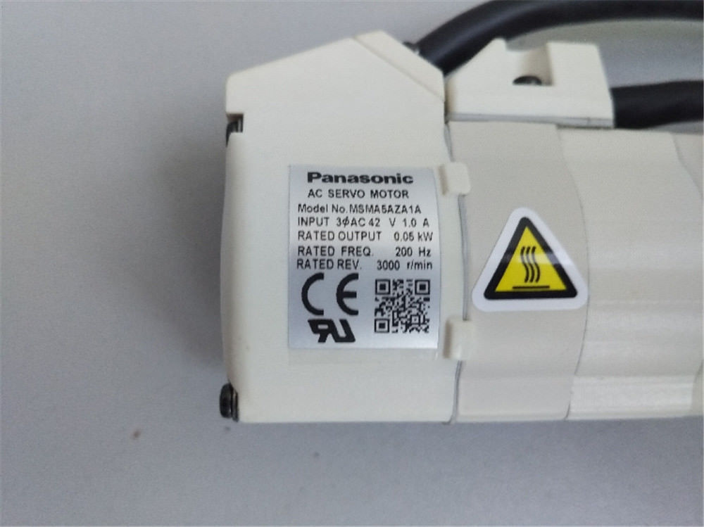 Neu PANASONIC Servomotor MSMA5AZA1A im Karton