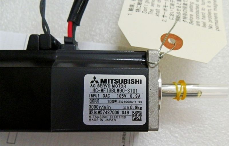 NEW&ORIGINAL Mitsubishi servo motor HC-MF13BLW90-S101 in box