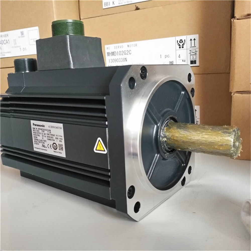 NEUER PANASONIC AC-Servomotor MDME302GCHM im Karton