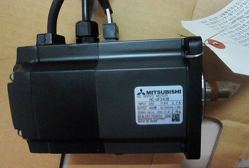 Original NEU Mitsubishi Servomotor HC-UFS43 HC-UFS43B HC-UFS43K HC-UFS43BK IN BOX