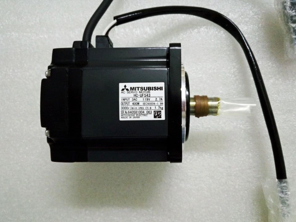 Original NEU Mitsubishi Servomotor HC-UFS43 HC-UFS43B HC-UFS43K HC-UFS43BK IN BOX